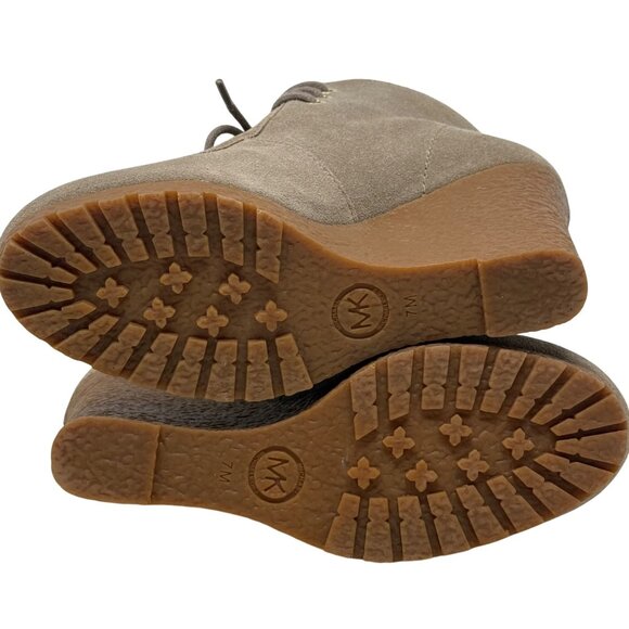 Michael Kors Rye Womens Wedge Beige Suede Bootie Gum Soles Size 7 Medium - Picture 6 of 9